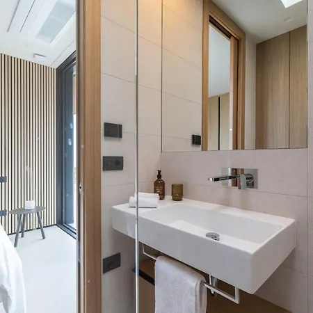 Dolce & Azzurra Villa *
